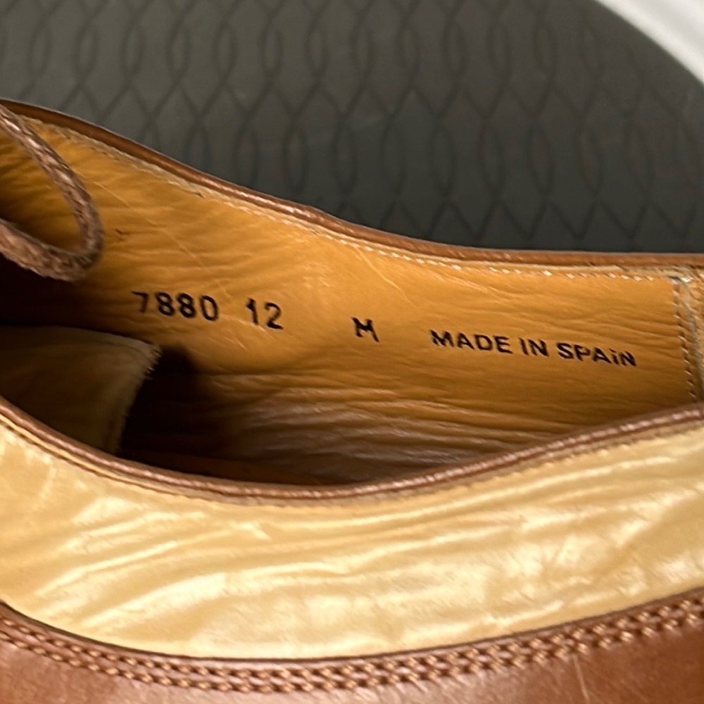 Two-Tone MAGNANNI Tan Oxford Blucher Square Toe Dress Shoes 12M SPAIN - Picture 13 of 16